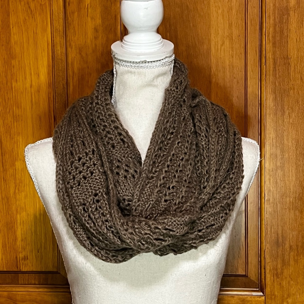Infinity scarf